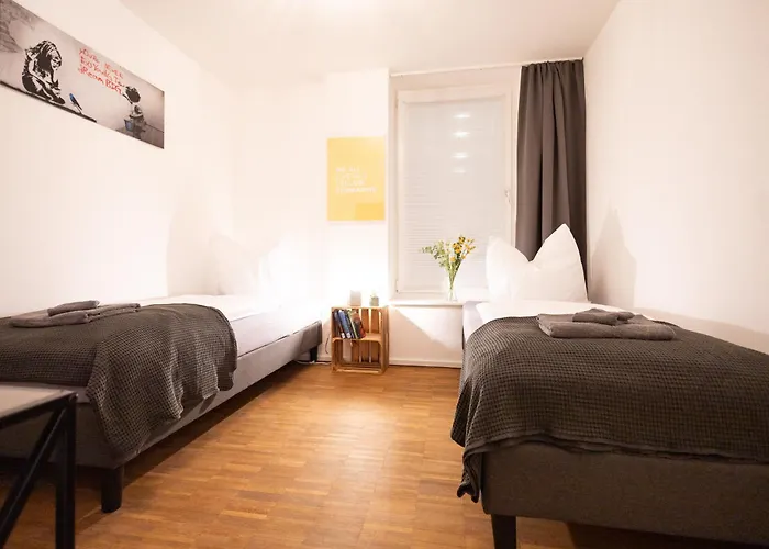 Ko-living - Yellow Submarine - Altstadt - Kueche - 2 Sz - Getrennte Betten - Bis 7 Gaeste * Halle (Saale)